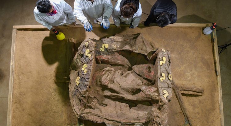 Çinli Arkeologlar 2.500 Yıllık Bir Araba Kalıntısı Buldu