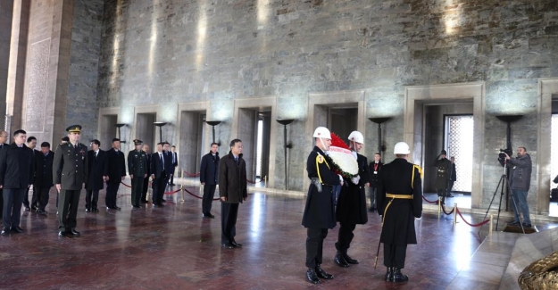 Çin Halk Cumhuriyet’i Ankara Büyükelçisi’nden Anıtkabir Ziyareti
