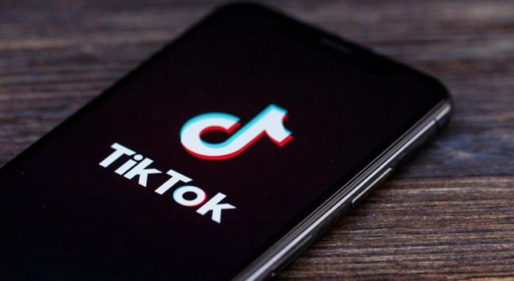 Çinli sosyal medya devi TikTok’a şok!