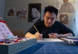İstanbul'a yerleşen Çinli sanatçı Türk-İslam motiflerini Çin sanatıyla sentezliyor